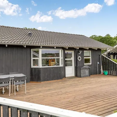 Winald - 150m From The Sea By Interhome Sjolund