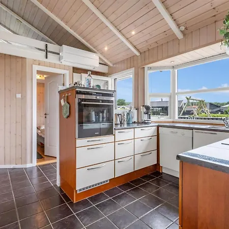 Winald - 150m From The Sea By Interhome *