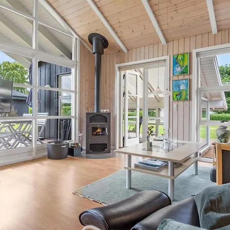 Winald - 150m From The Sea By Interhome * Sjolund